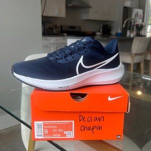 NWT Nike Air Zoom Pegasus 39 Size 9 Women, Navy/ White